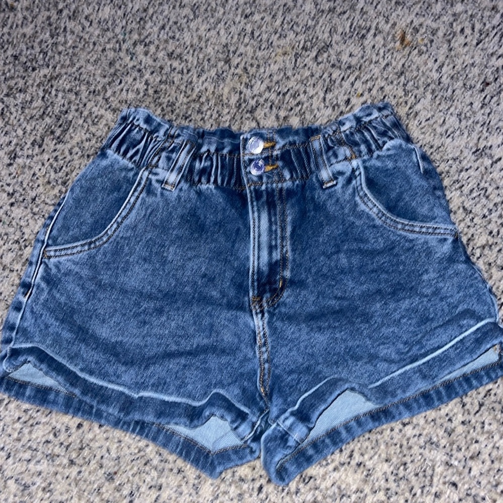 Kohls jean shorts size 28